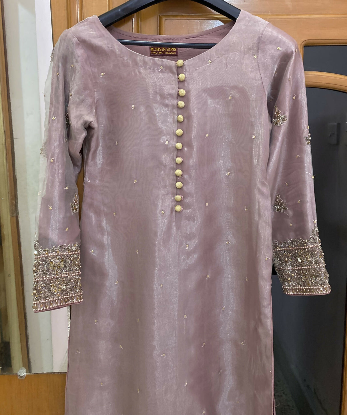 034147B9-299F-4746-8B47-3185B67D0F52