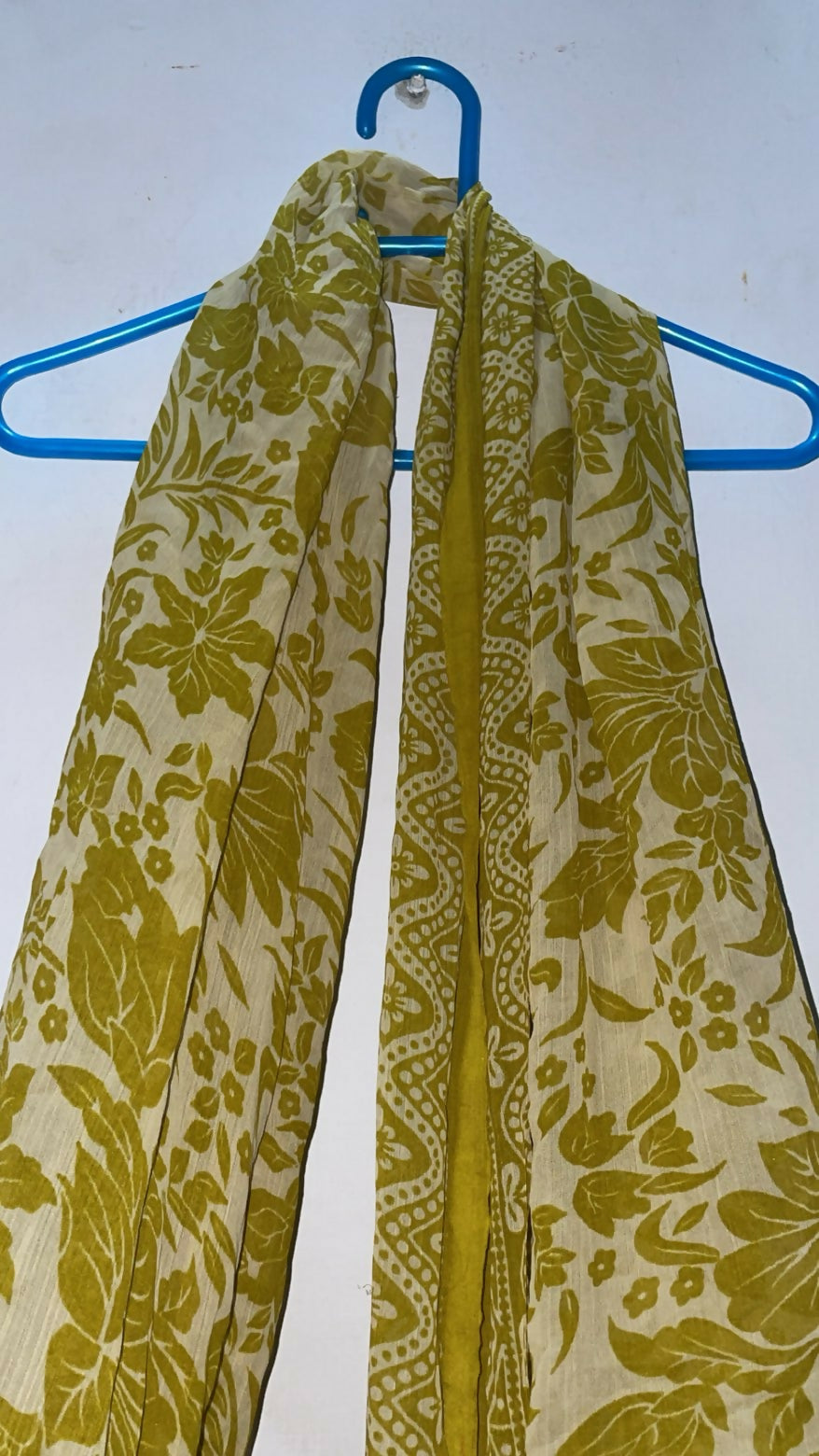 Printed Stylish Scarf | Women Accessories | Hijabs & Scarves | Standard | Preloved