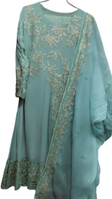 HLUIe6xmSU-Photoroom