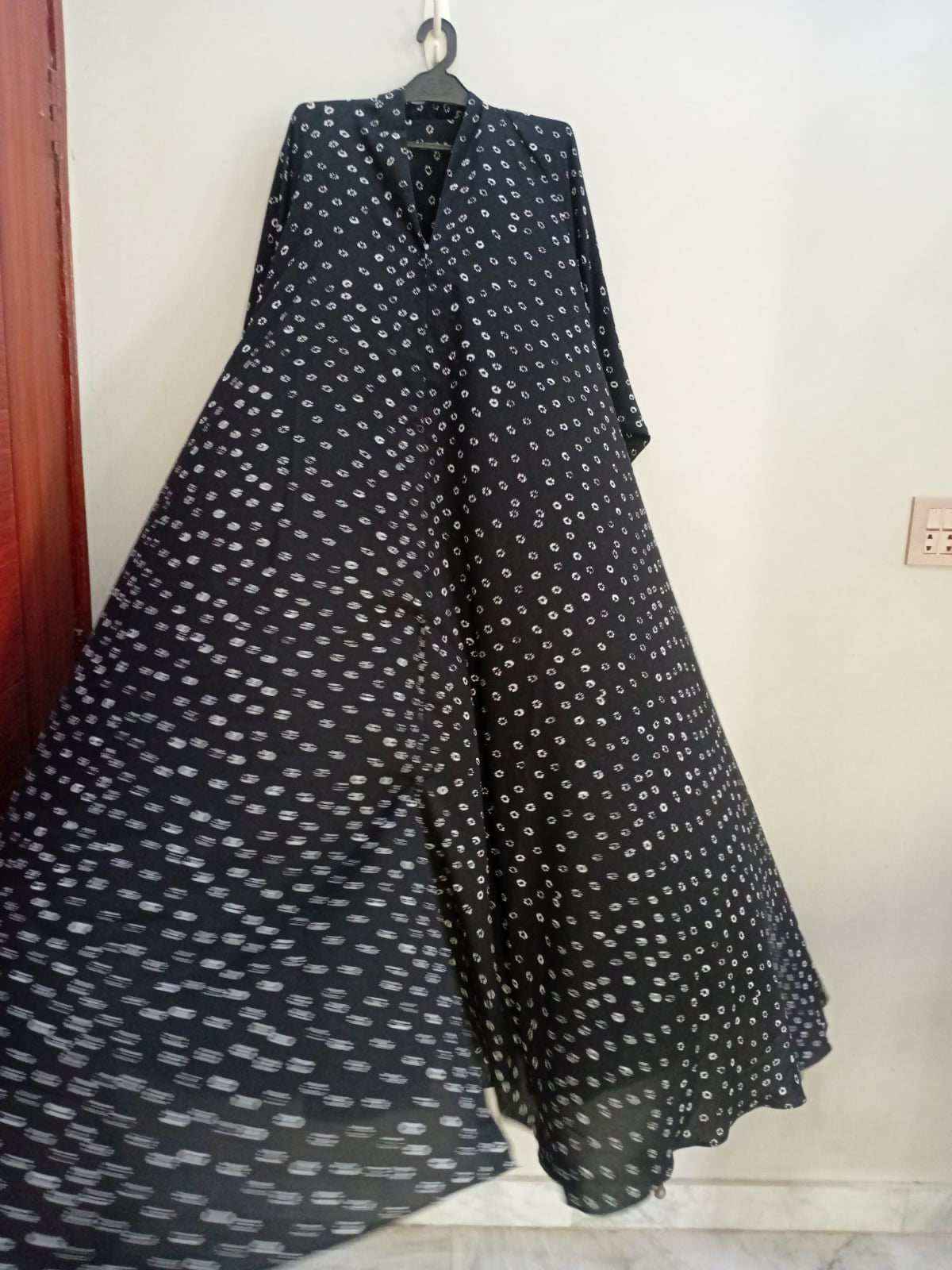 Black Printed Front Open Abaya | Women Accessories | Large | Brand New