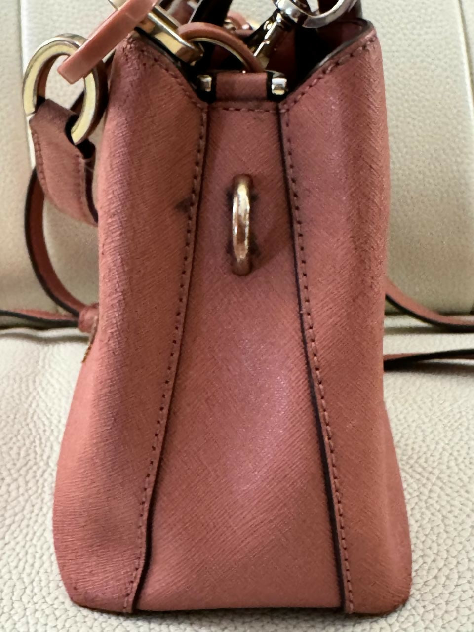 Michael Kors | Women Bags | Crossbody | Medium | Preloved