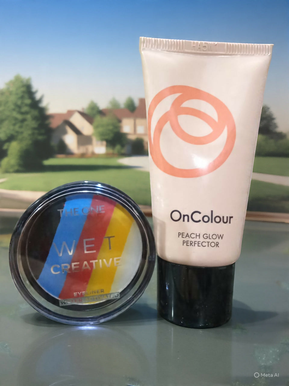 Oriflame | OnColour Peach Glow Perfector & The One Wet Creative Eyeliner | Women Beauty Skincare | Face | Brand New