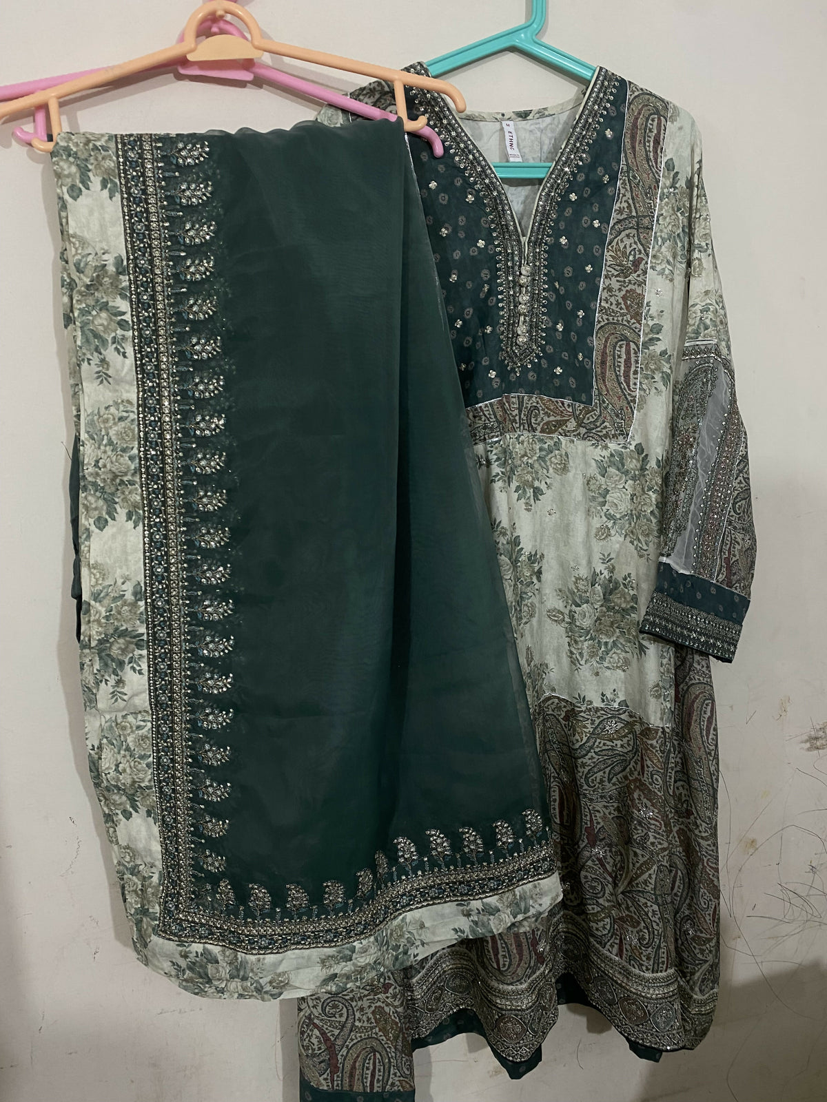 Ethnc | Women Branded Kurta | Medium | Green | Preloved