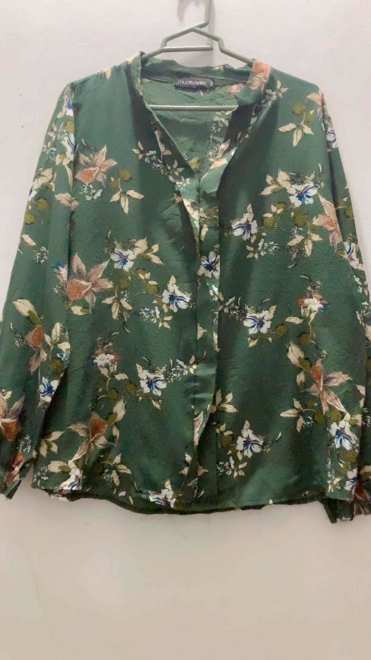 Green Floral Print Stylish Western Top | Women Tops & Shirts | Medium | Preloved