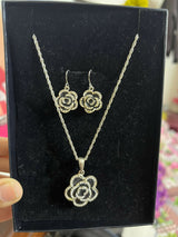 LUSH Beauty | Black Pendant Set | Women Jewelry | New