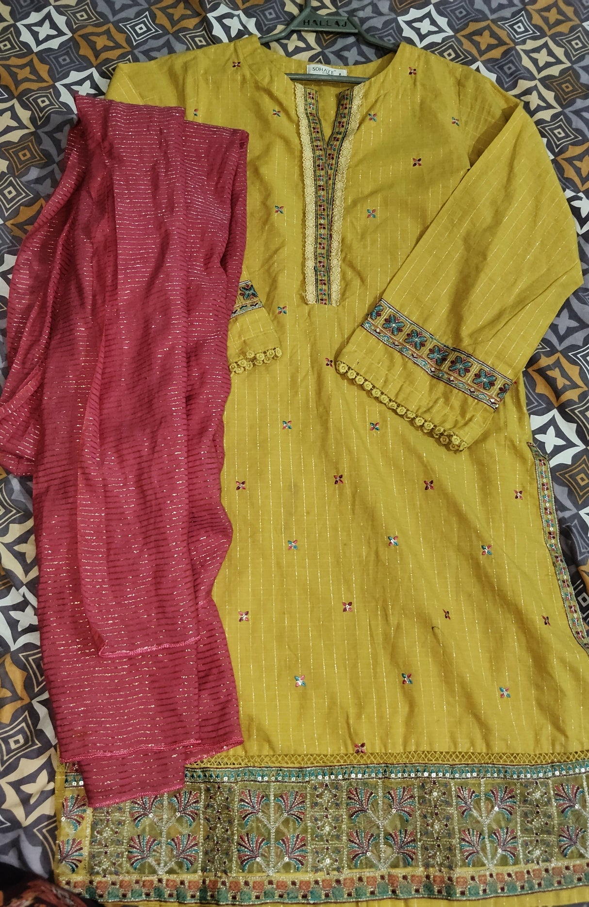 Sohaye by Diners | Women Branded Kurta | Mustard | Small | Worn Once