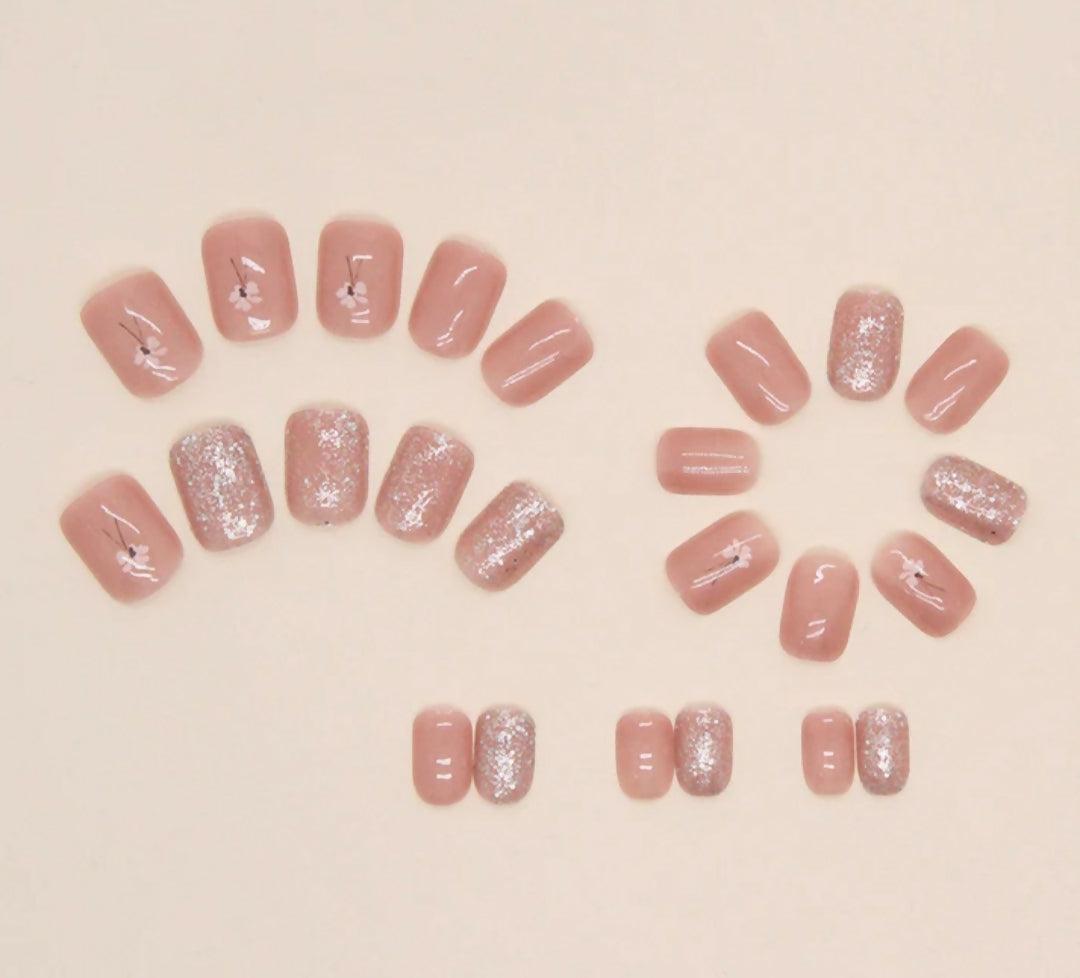 Press On Nails Set- N110 | Women Accessories | Nails | Brand New