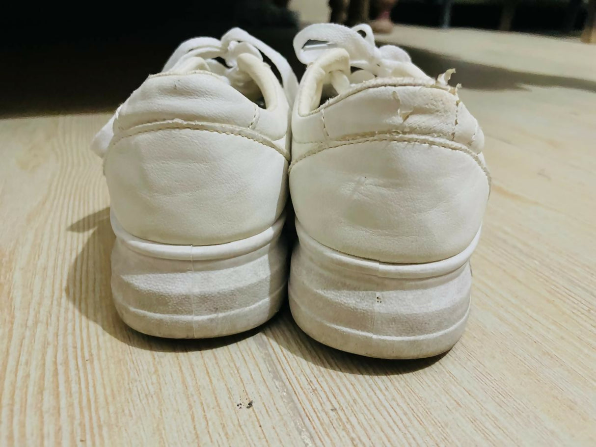 Shein | White Sneakers | Men Shoes | Size:39 | Preloved