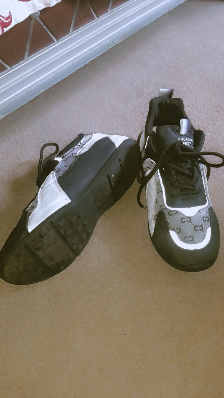 Jufurong | Black and White Joggers | Women Shoes | Size: 37 | Preloved