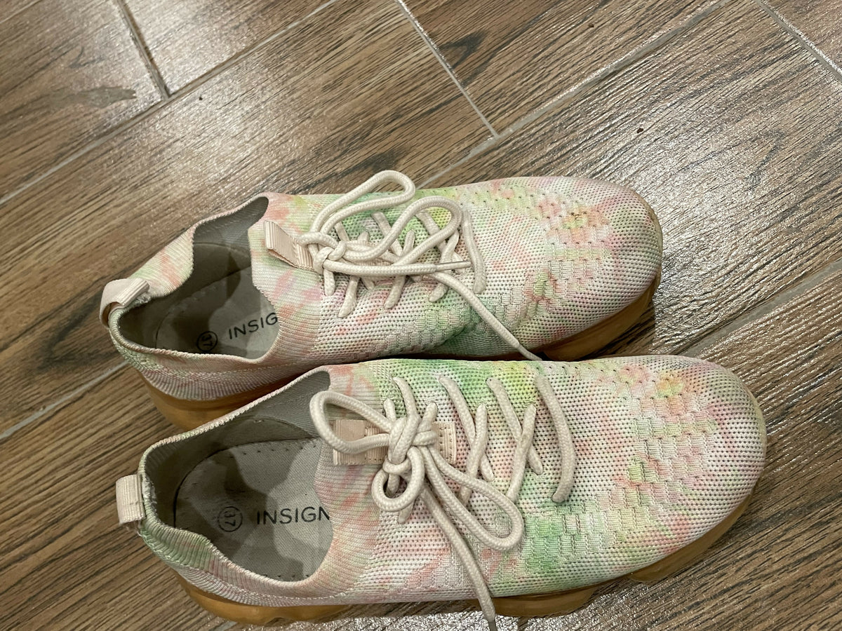Insignia | Women Shoes | Casual Shoes | Cream | Size: 38 | Preloved