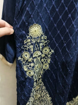 Embroidered 2PC Dress | Women Locally Made Kurta | Medium | Preloved