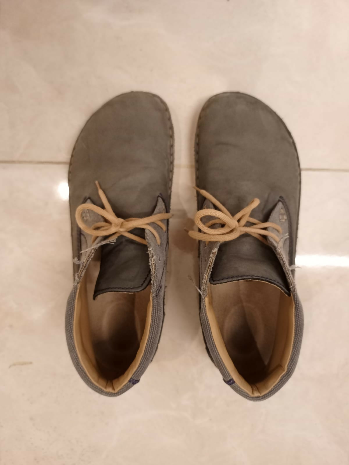 Unisex Casual Shoes | Men Accessories & Foorwear | Size: 9 | Preloved