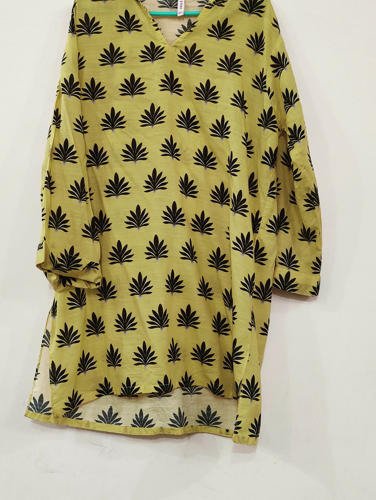 Ethnc | Women Branded Kurta | Medium | New