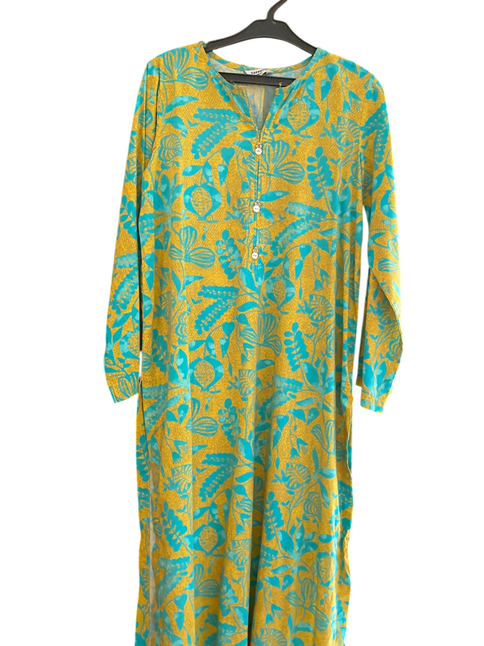 7M6z5Aa4nr-Photoroom