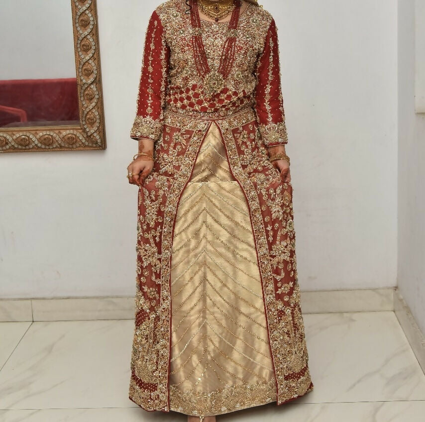 Beautiful Baraat Red Lehnga | Women Bridals | Medium | Preloved