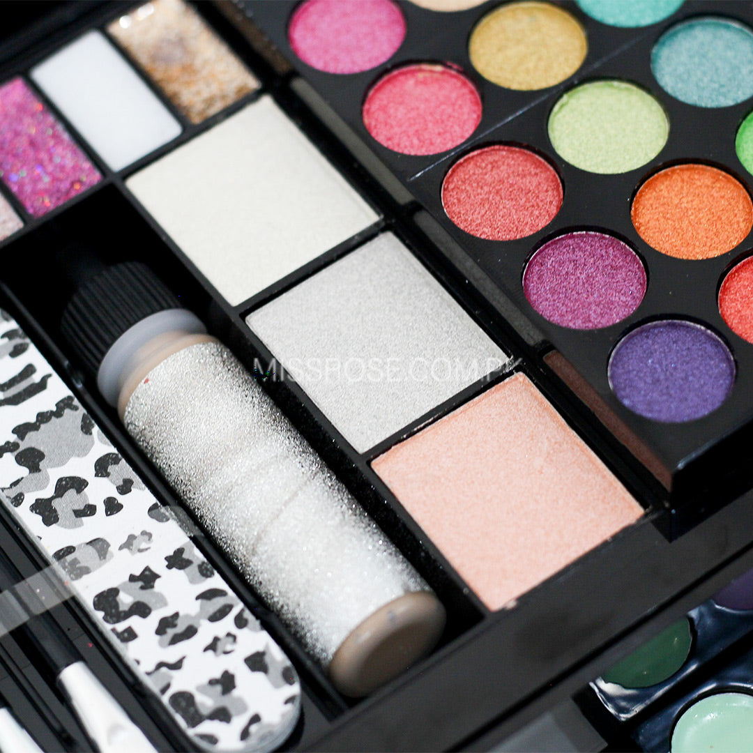 Buy Miss rose Gift Box Make Up Kit in Pakistan