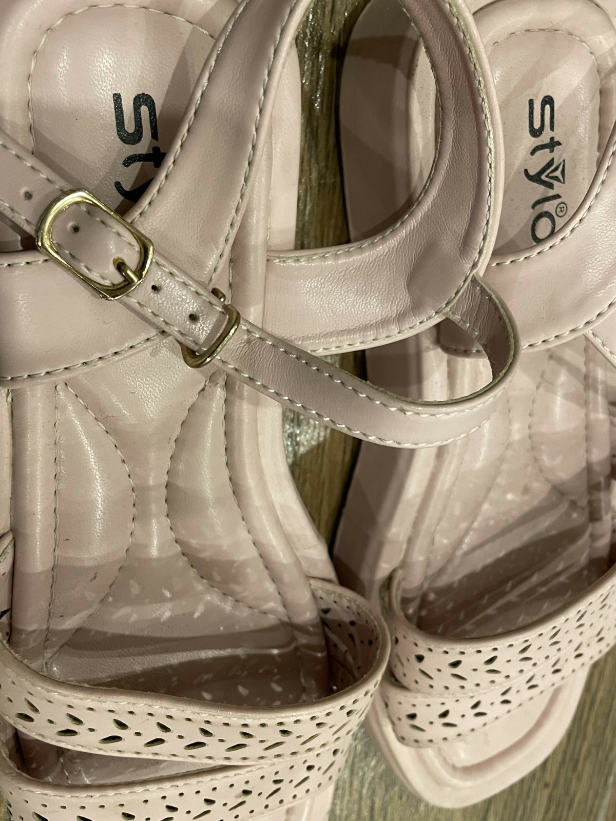 Stylo | Women Shoes | Sandals & Flats | Size: 38 | Preloved