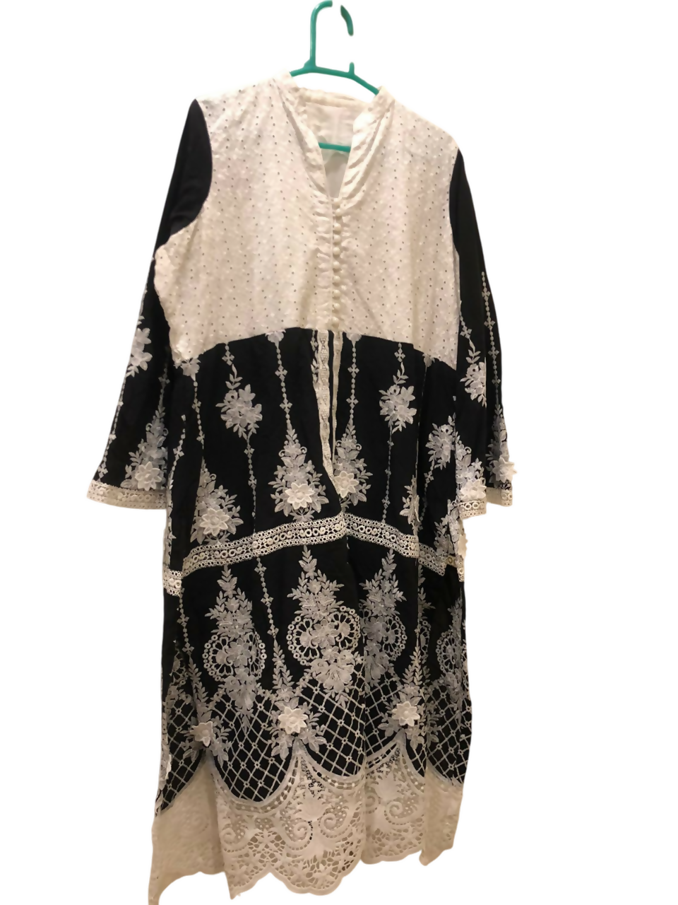 8V5QCKb4R5-Photoroom