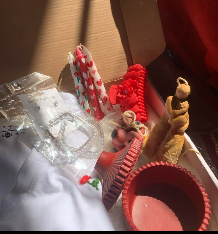 Gift Box | Friends Gift Box | Corporate Gifts | 7 Gifts in 1 Box | Brand New