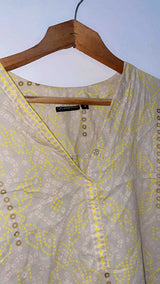 Alkaram | Women Branded Kurta | Yellow | Medium | Preloved