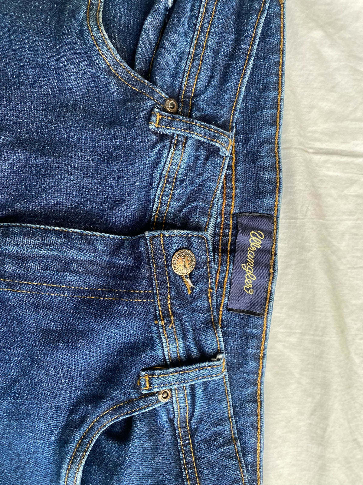 Wrangler | Blue Denim Jeans | Men Jeans & Bottoms | Size: 32–34 | Preloves