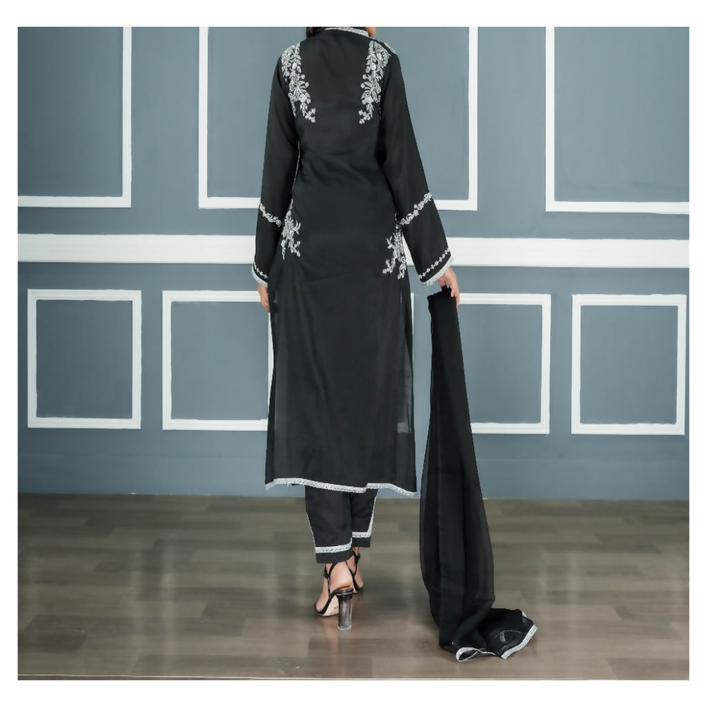 Wardrobe | Women Skirts & Dresses | Medium | Worn Once