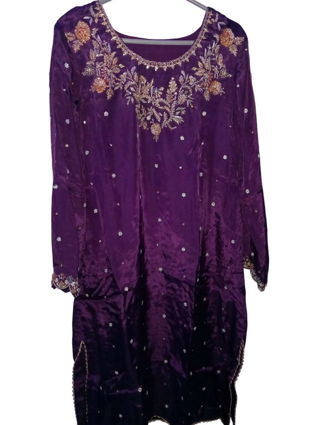 qUgTUkwYyX-Photoroom