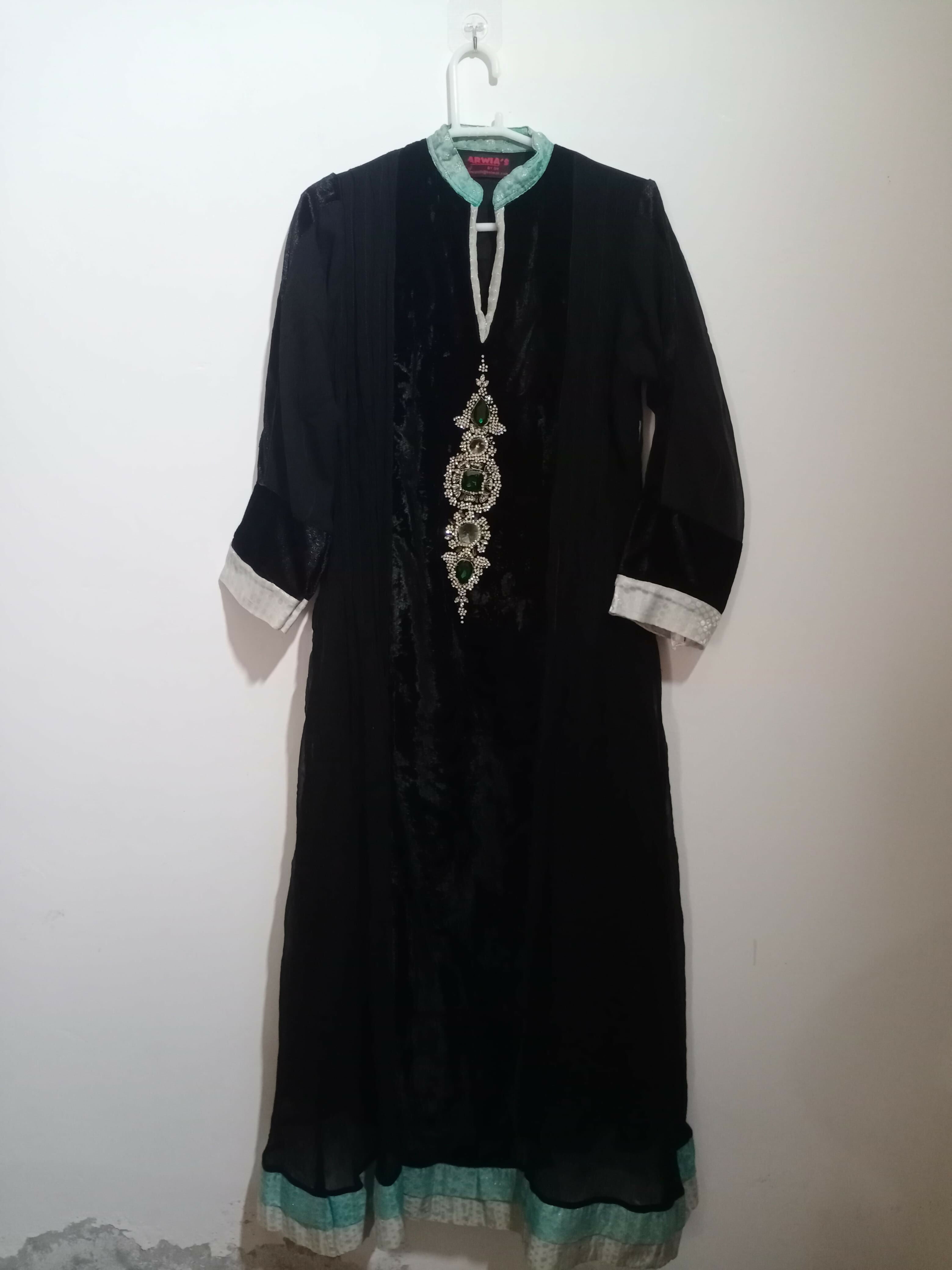 Black chiffon Long frok with velvet | Women Locally Made Formals | Large | Preloved