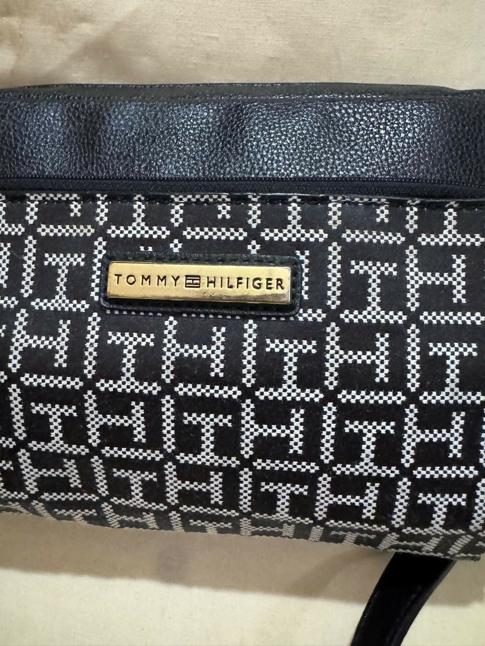 Tommy Hilfiger | Women Bags | Small | Preloved