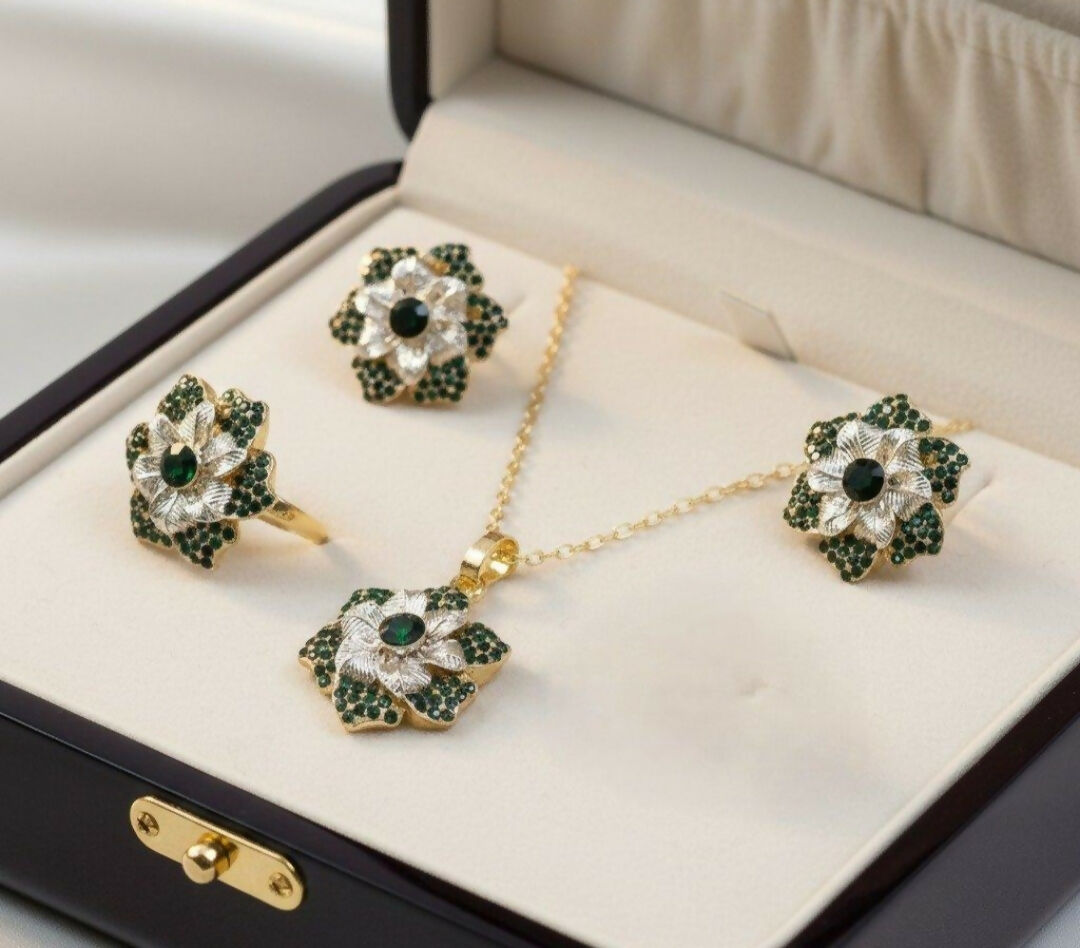Round Flower Pendant Set-00267 | Women Jewelry | Necklaces & Pendants | Brand New