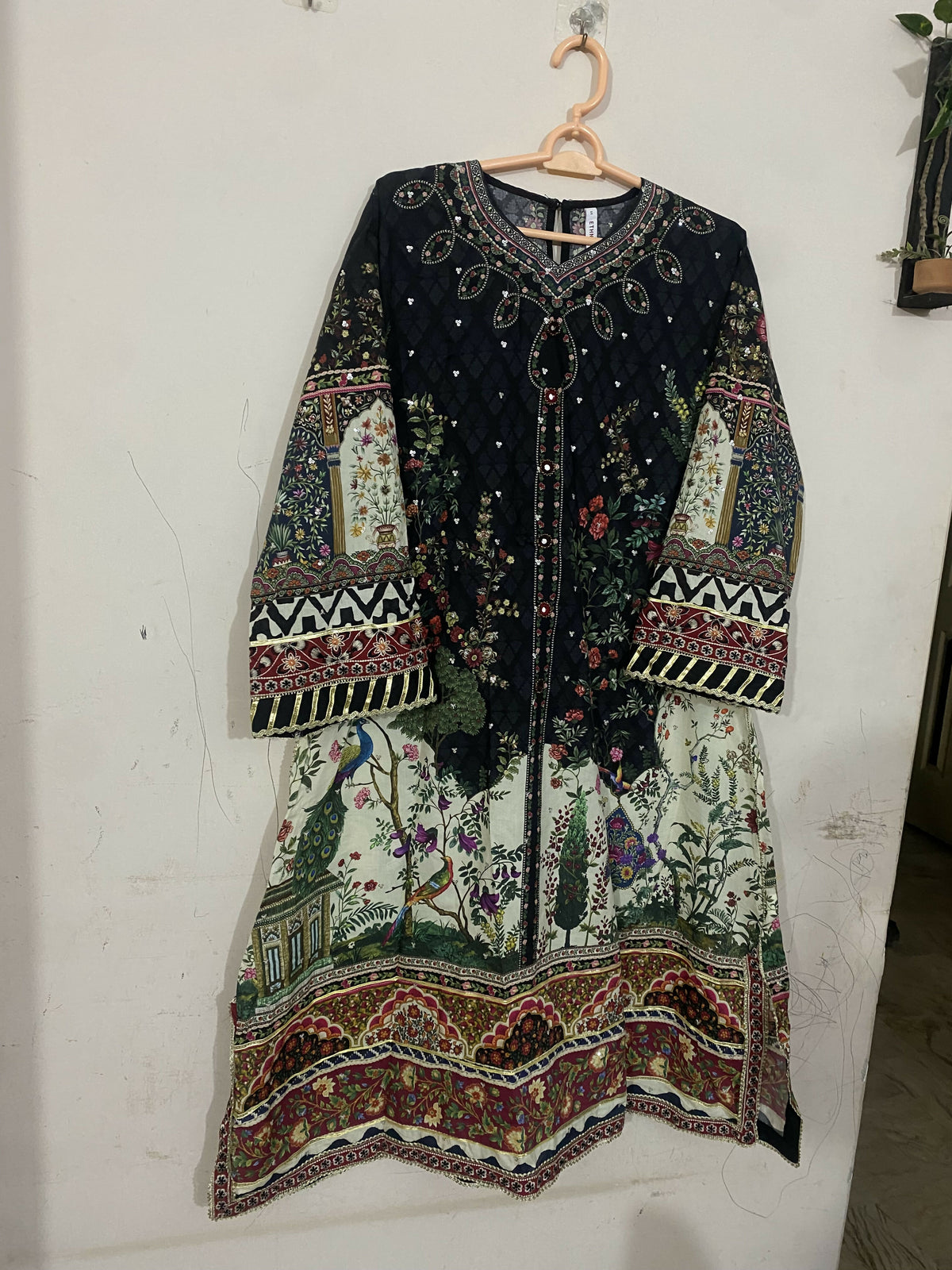 Ethnc | Women Branded Kurta | Black | Small | Worn Once