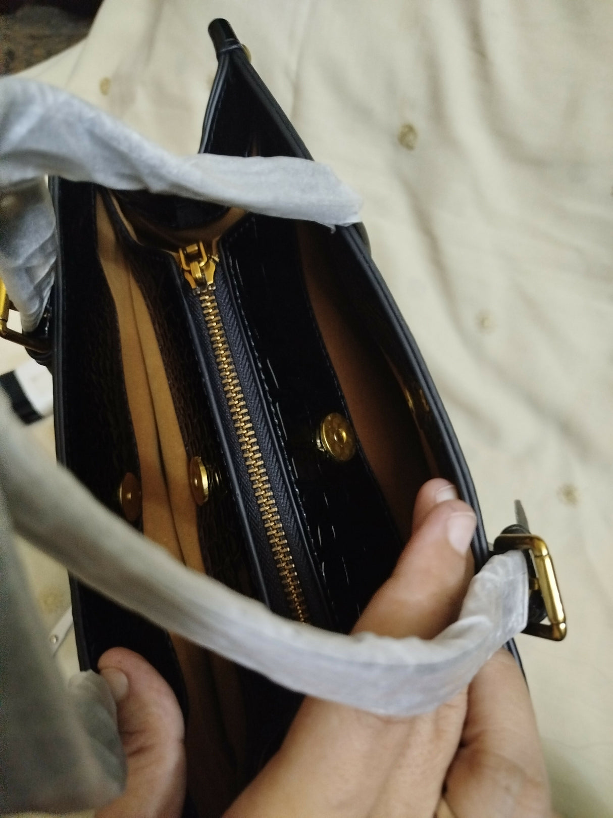 Bi-Tianno | Women Bags | Shoulder & Tote Bags | Medium | Black | Brand New