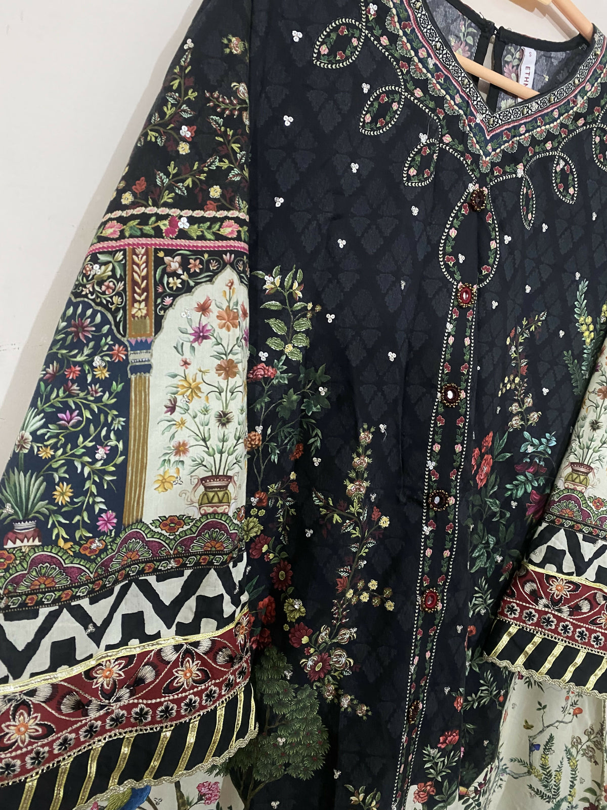 Ethnc | Women Branded Kurta | Black | Small | Worn Once