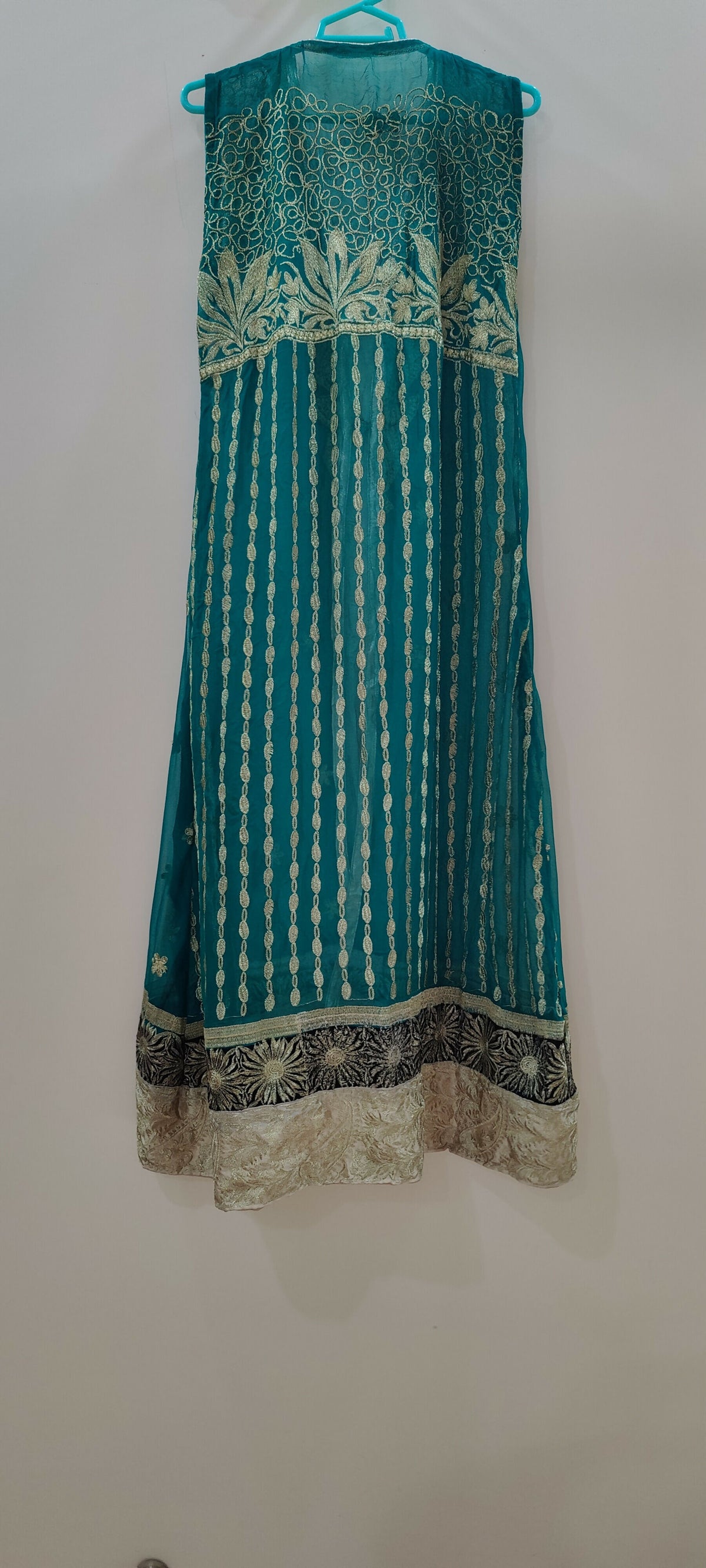 Elegant Gown | Women Locally Made Formals | Green | Small | Preloved