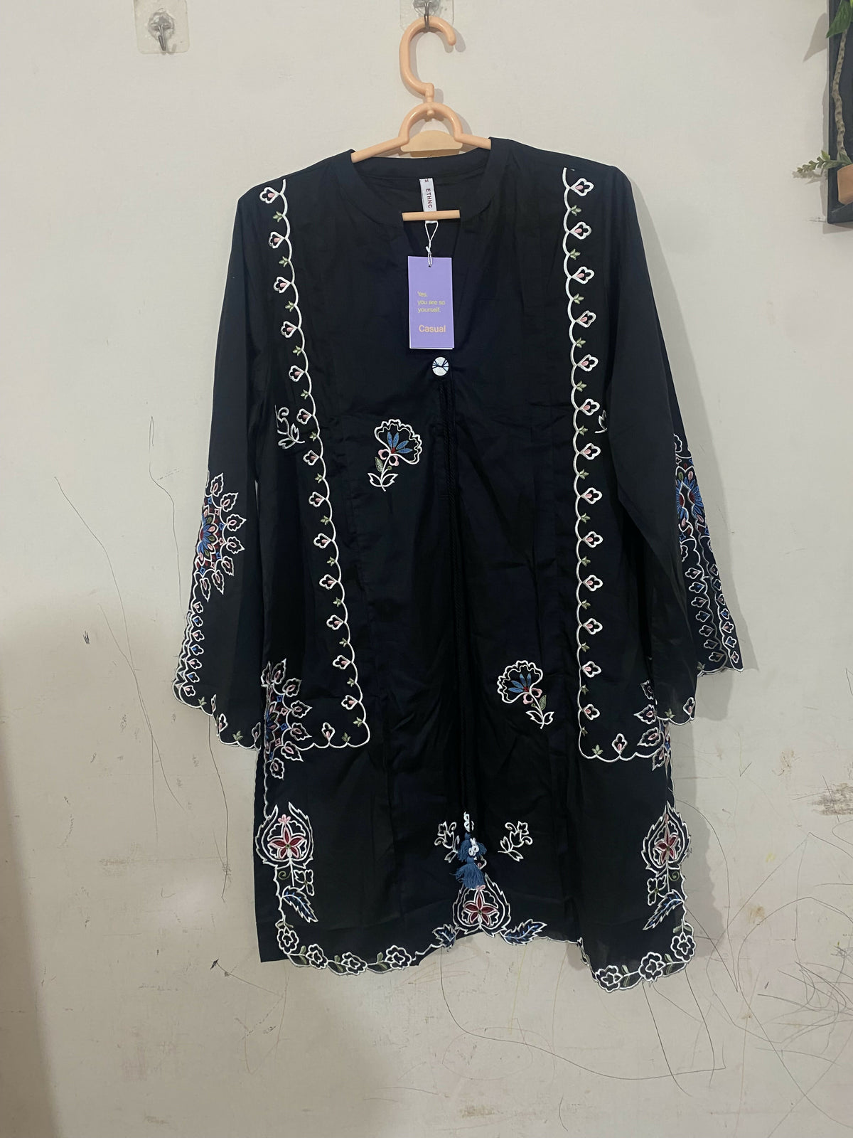 Ethnc | Women Branded Kurta | Black | Medium | Brand New