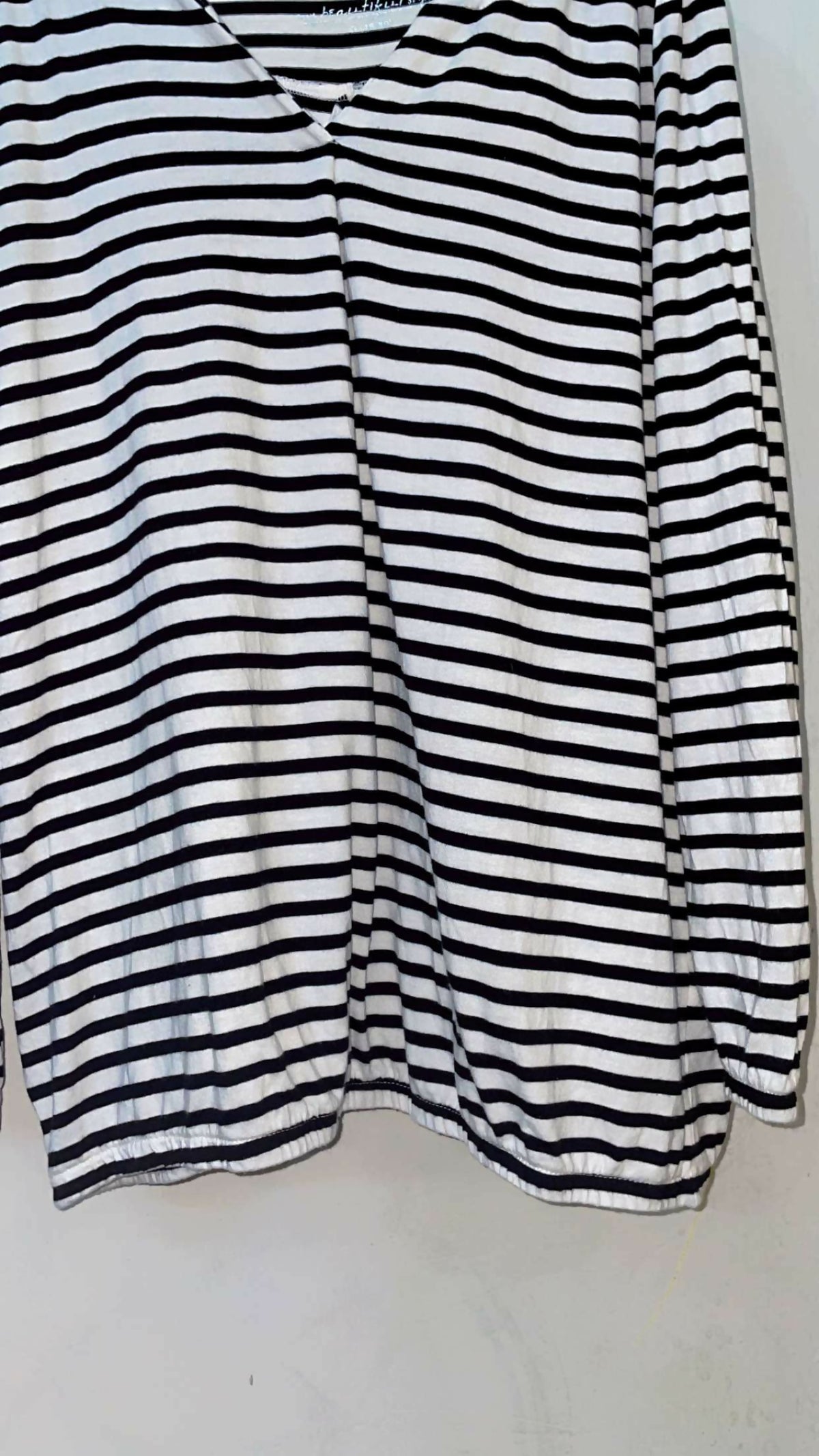 Striped Tee | Women Tops & Shirts | XLarge | Black & White | Preloved