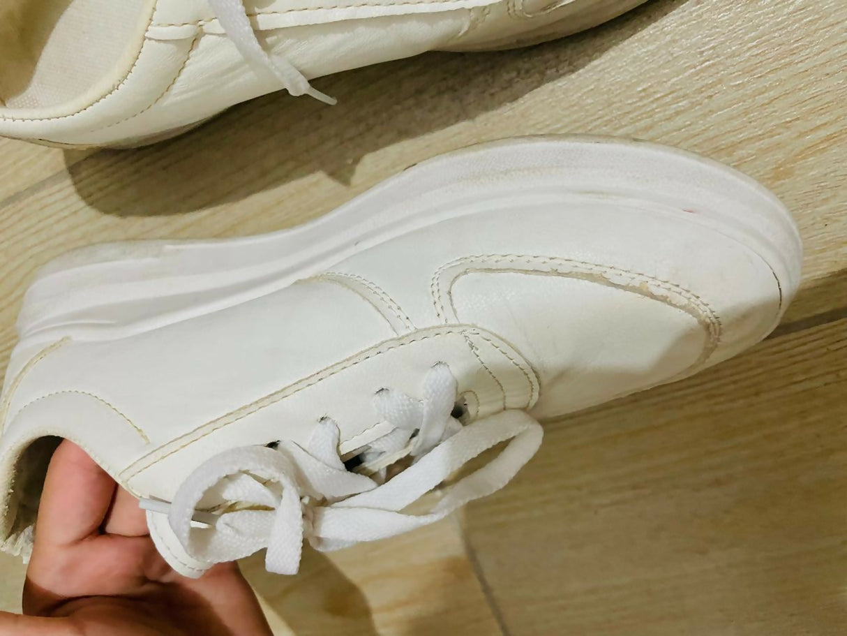Shein | White Sneakers | Men Shoes | Size:39 | Preloved
