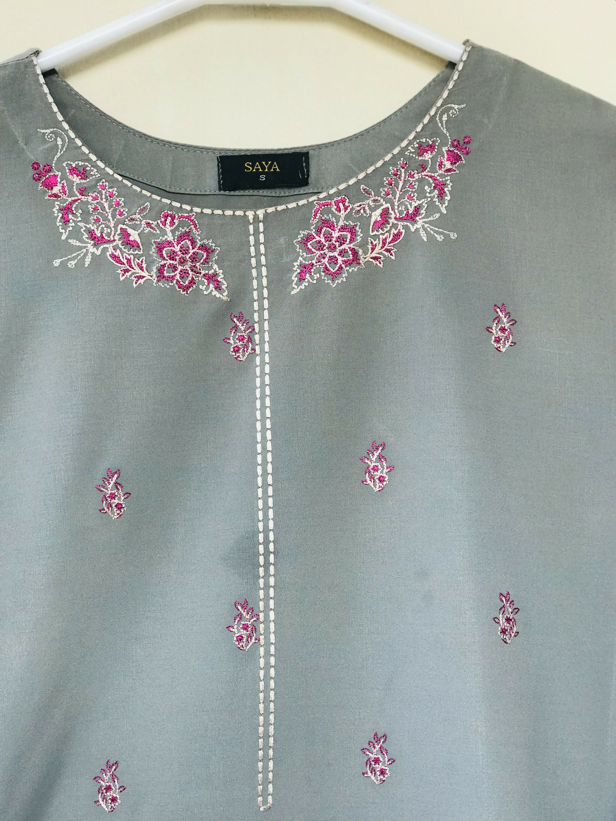 Saya | Women Branded Kurta | Small | Preloved