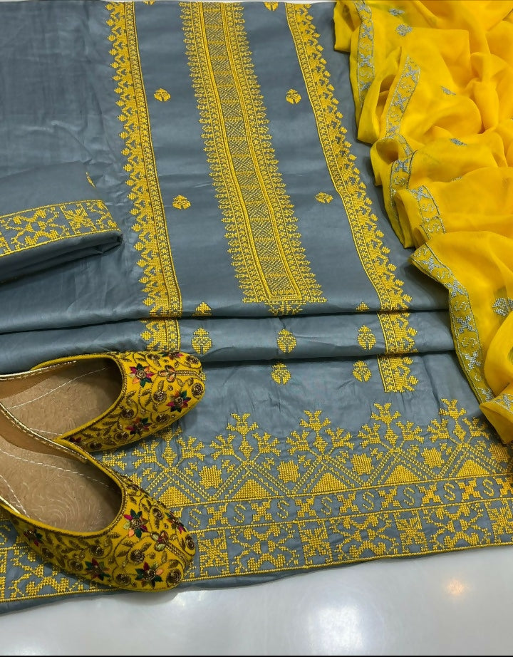 Embroidered 3PC Stitched Suit | Women Locally Made Kurta | Medium | Preloved