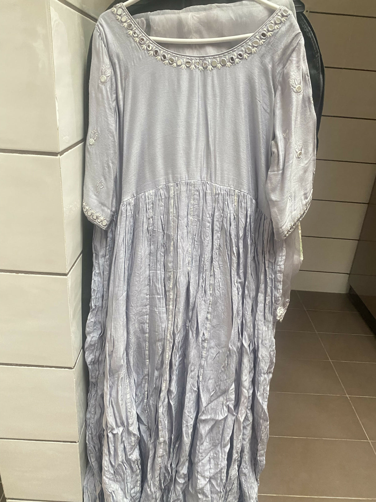 Sunnia Manahil | Women Branded Formals | Large | Preloved