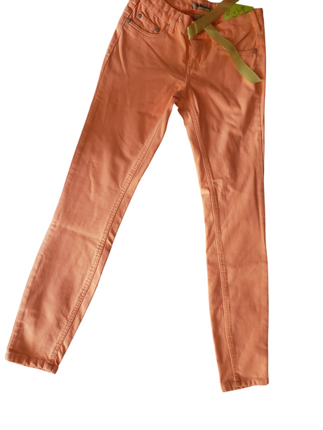 QQMlYMf3y6-Photoroom