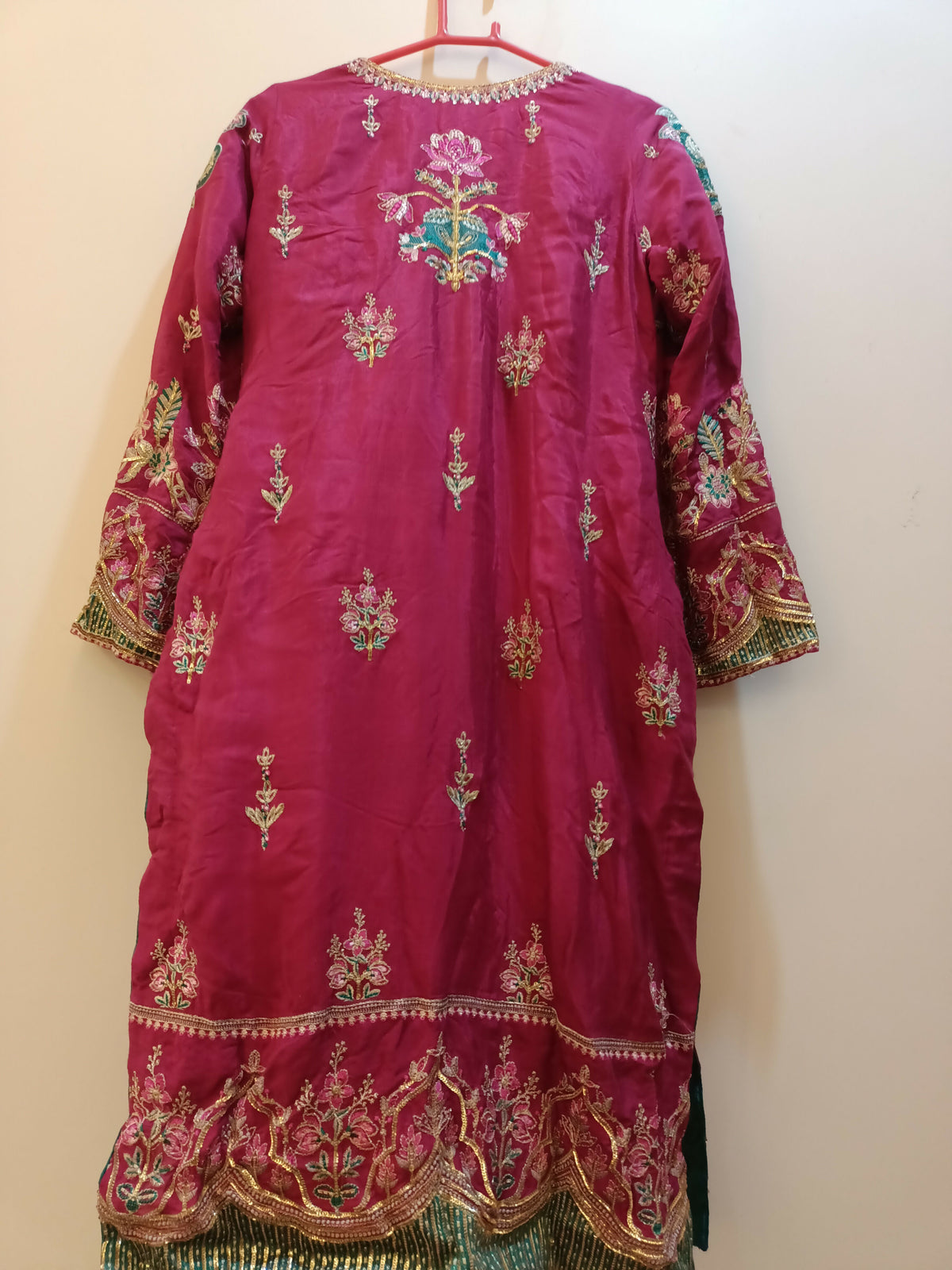 Agha Noor | Women Branded Kurta | Pink | Medium | Preloved