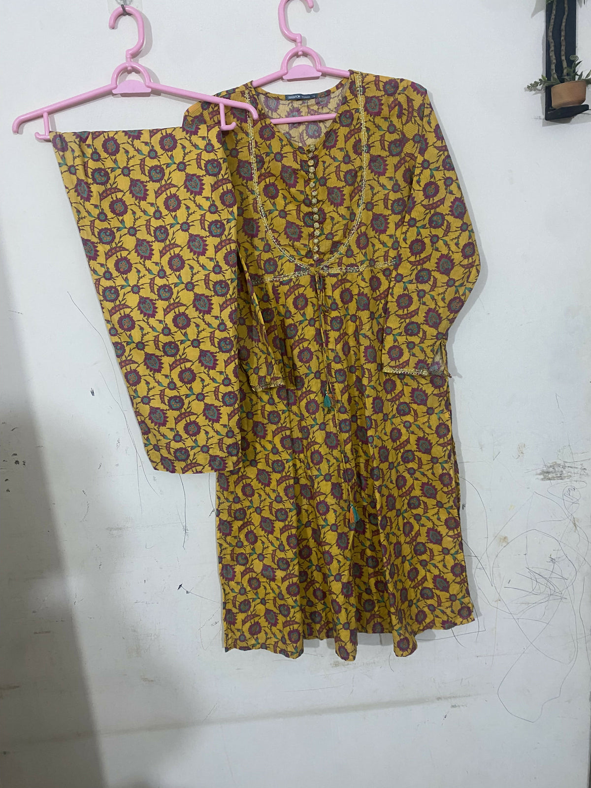 Generation | Women Branded Kurta | Medium | Yellow | Preloved
