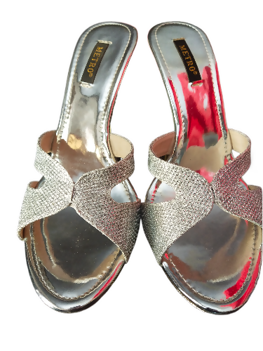 Metro | Women Shoes | Heels | Size: 10 | Preloved