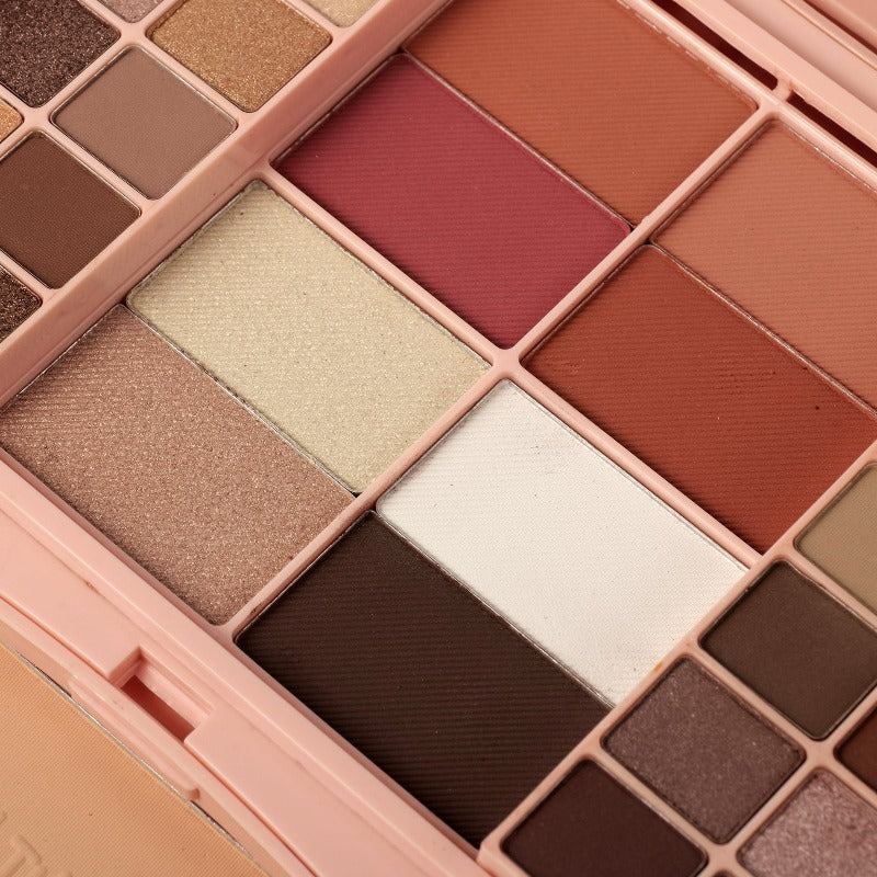 Buy Miss rose portable makeup kit in Pakistan