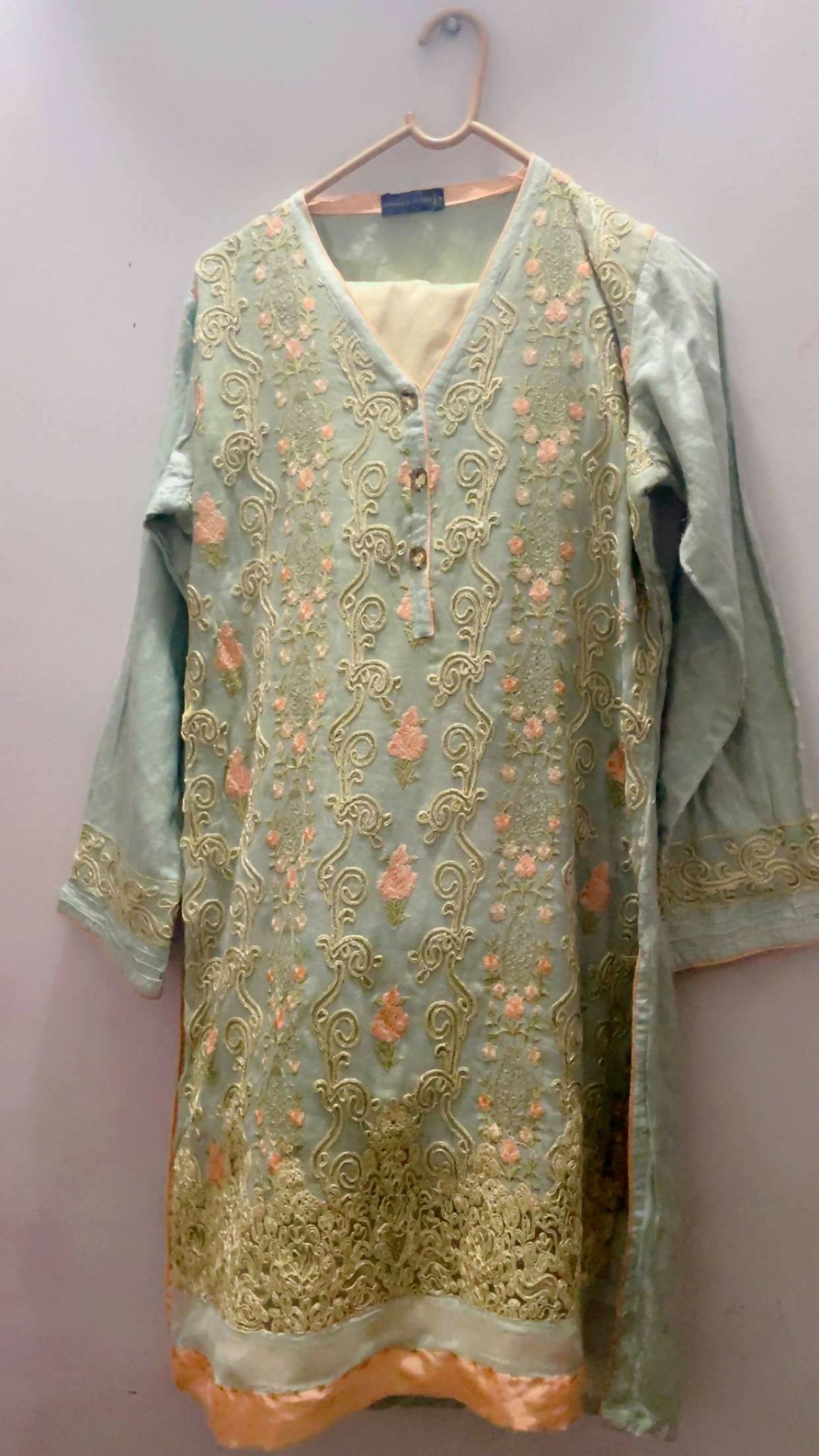 Women Embroidered Shirt | Women Locally Made Formals | Medium | Multicolor | Preloved