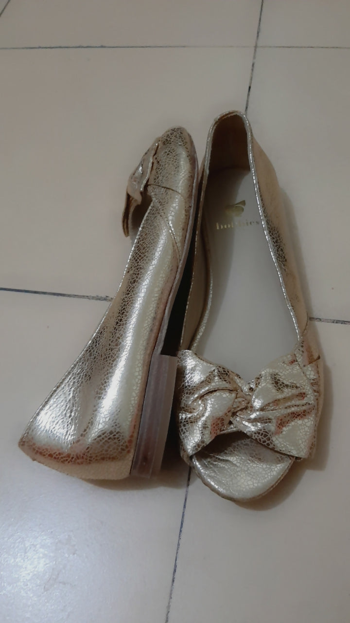 Bobbies | Beautiful Glittery Shoes | Women Shoes | Size: 36 | Preloved