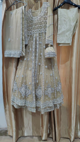 Functional Walima or Nikkah Dress | Women Bridals | Medium | Worn Once
