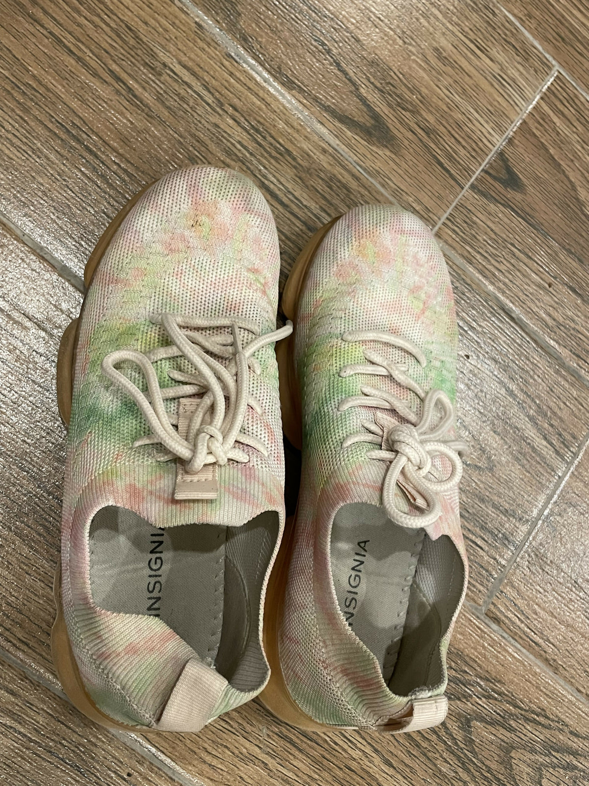 Insignia | Women Shoes | Casual Shoes | Cream | Size: 38 | Preloved