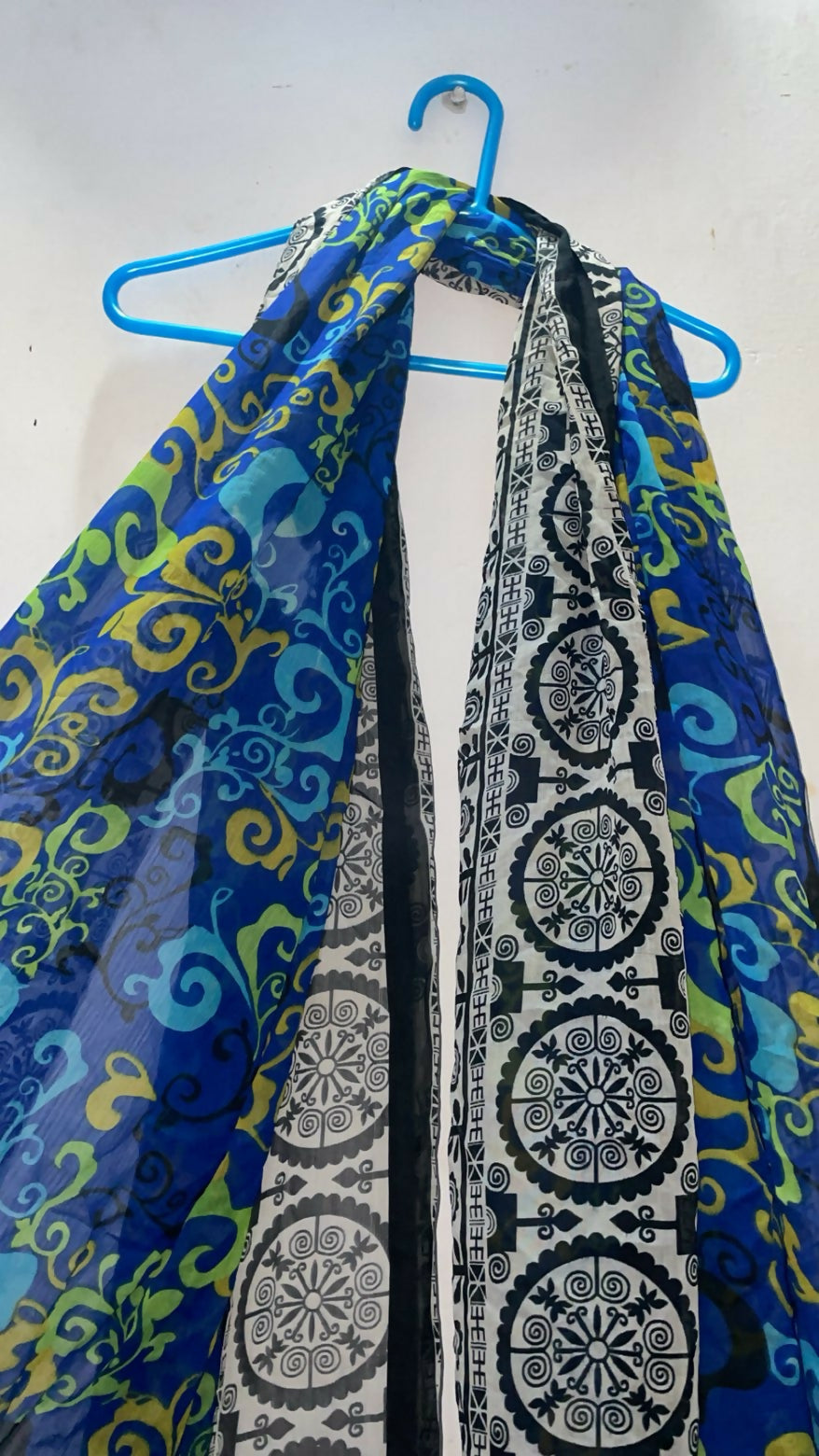 Printed Stylish Scarf | Women Accessories | Hijabs & Scarves | Standard | Preloved